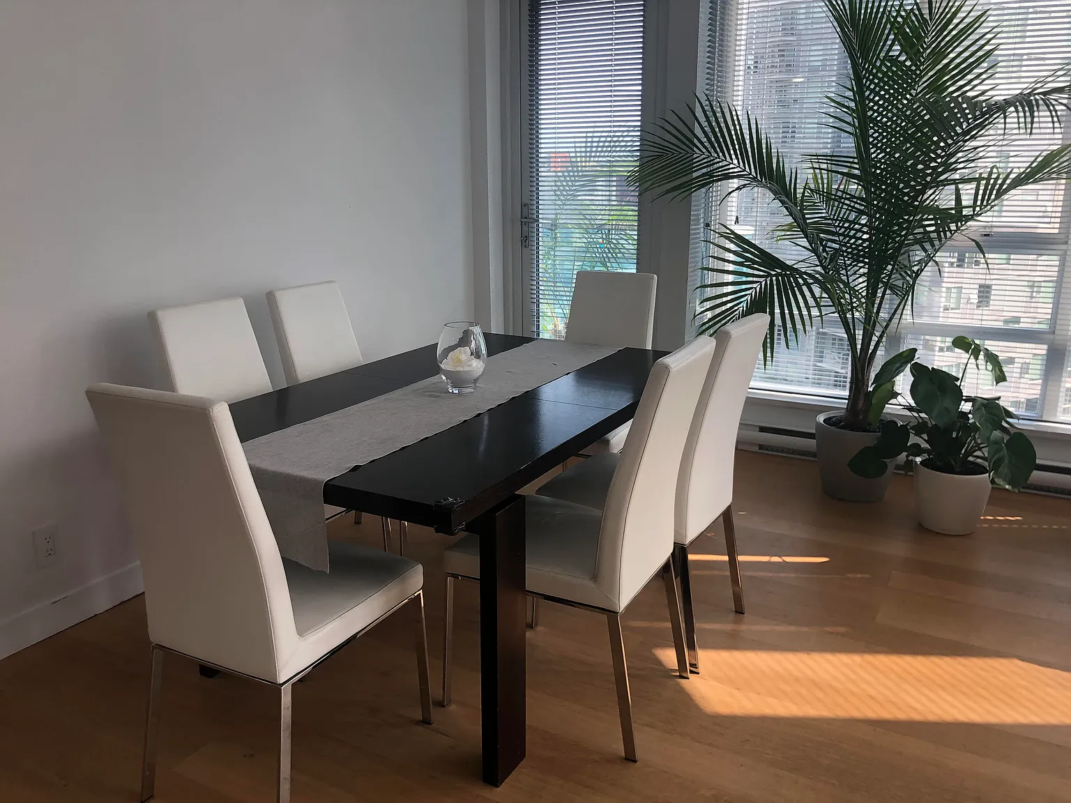 2 bed, 876 sqft, $3,475 — Photo 4