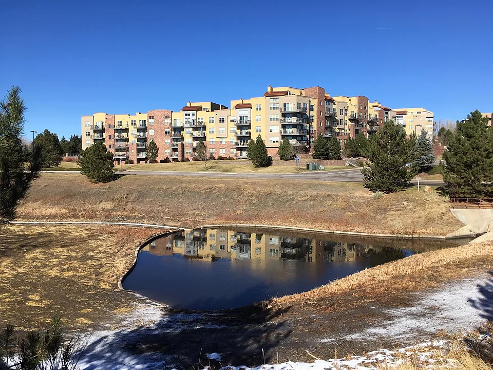 9019 E Panorama Cir #D-319