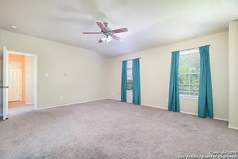 215 Redbird Cir — Photo 9