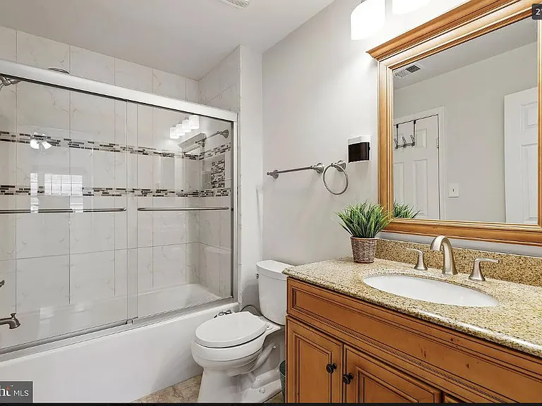 19114 Highstream Dr — Photo 15