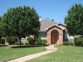 1st image of 1209 Maplewood Ct
