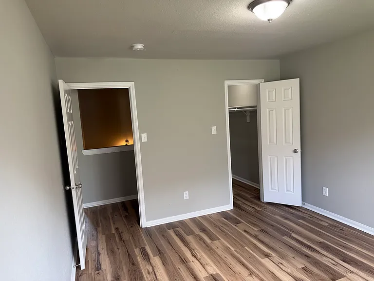 15503 Waldron Cir #B — Photo 8