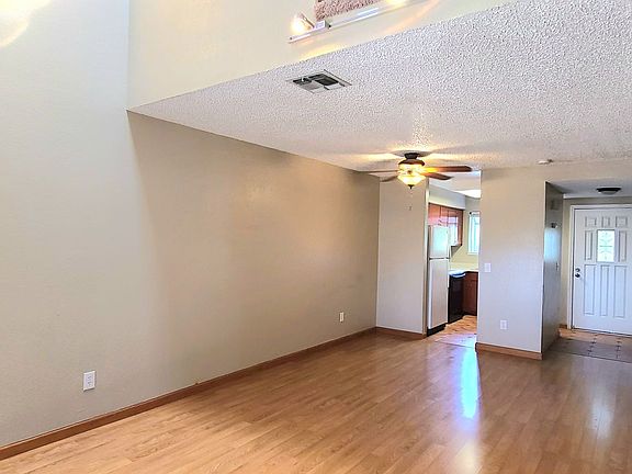 4th image of 4358 Greenholme Dr APT 9