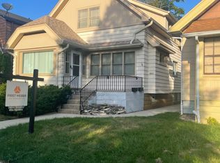 964 S 61st St, West Allis, WI 53214