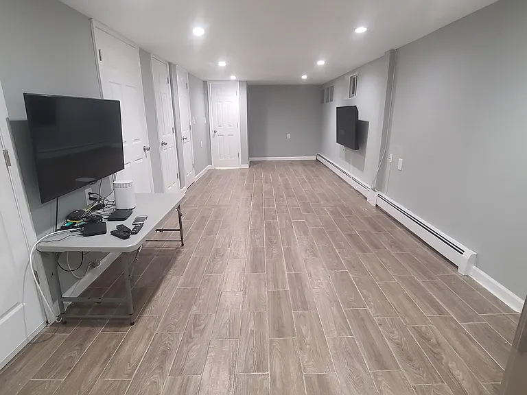 1222 Fairfax Ave #BASEMENT — Photo 6
