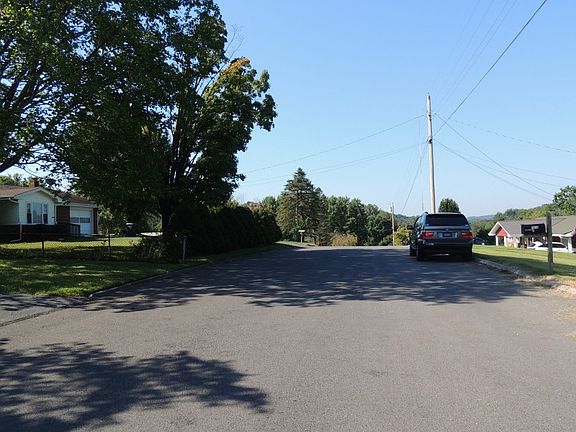 5th image of 1816 Port Cir