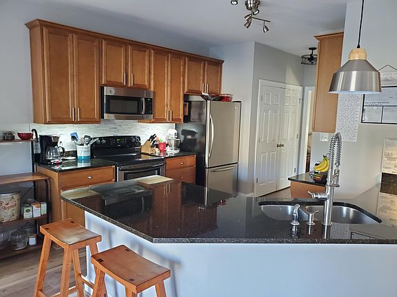 5th image of 519 Capstone Dr
