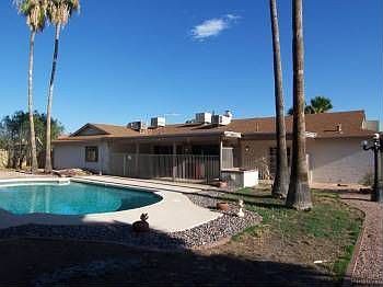 3rd image of 5502 E Larkspur Dr