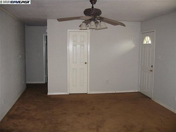 4th image of 485 Andrea Dr