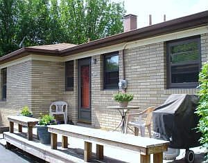 4th image of 146 Hawkinson Ave