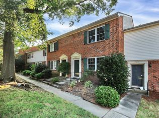 8817 Hunter Ridge Dr, Charlotte, NC 28226