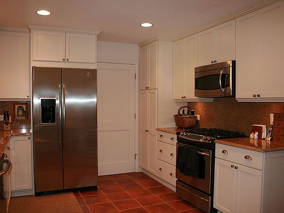3rd image of 1213 W Euclid Ave