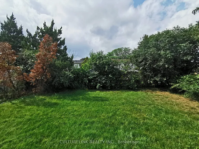 18 Westwater Dr — Photo 23