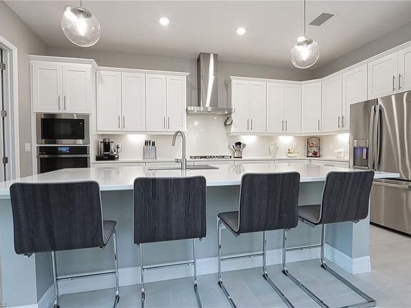 3rd image of 14019 Blue Bay Cir
