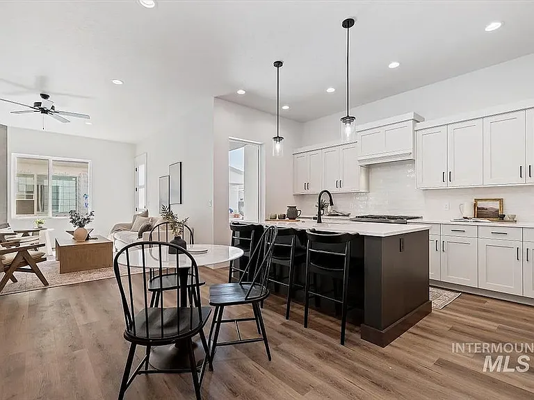 720 S Calhoun Ln — Photo 5