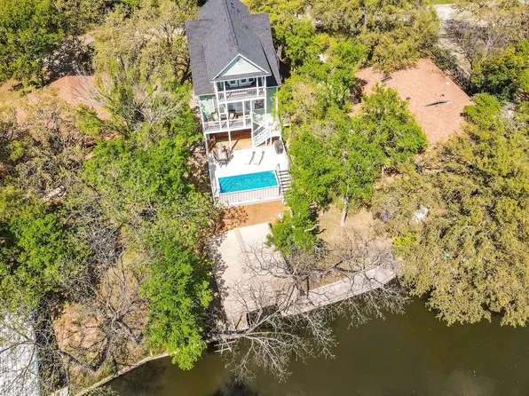 1943 Glen Cove Dr, Kingsland, TX 78639