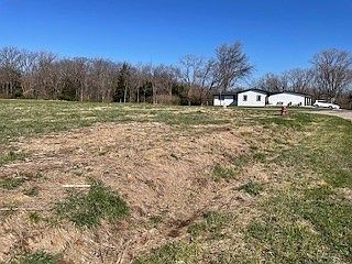 5th image of 6563 Panorama Rd