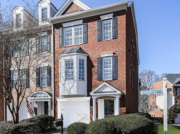 3011 Waters Edge Trl, Roswell, GA 30075