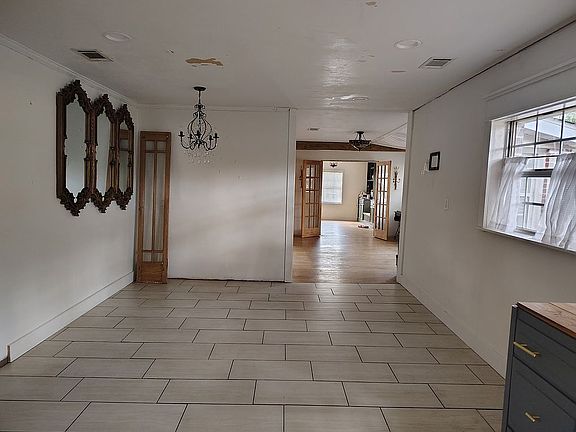 5th image of 1206 Lake Ave