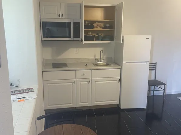 521 W Hoyt St Unit 1, Beatty, NV 89003