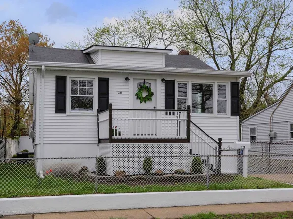 126 Seabreeze Ave, Middletown, NJ 07748