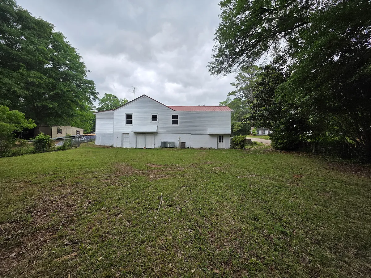 Building Photo - 4301 22nd Ave W