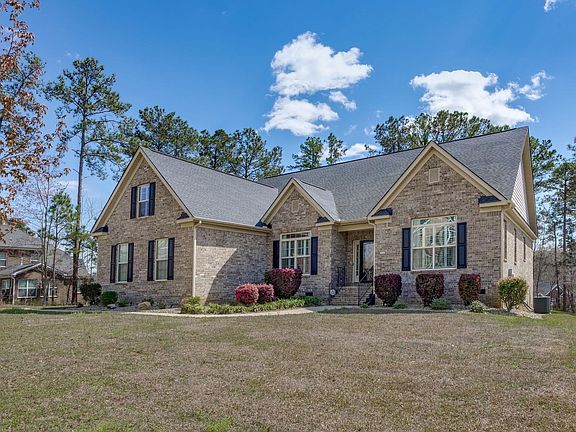 3rd image of 712 Scarlet Oak Rd