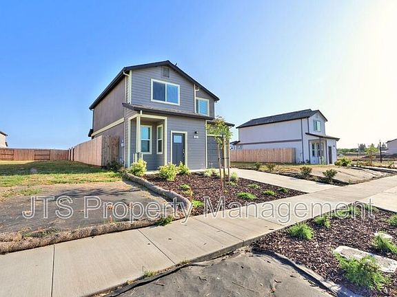 2nd image of 38 Oak Manor Way