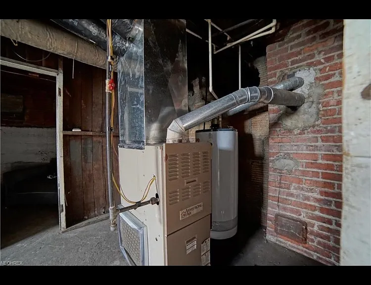 333 Hayes Ave — Photo 6