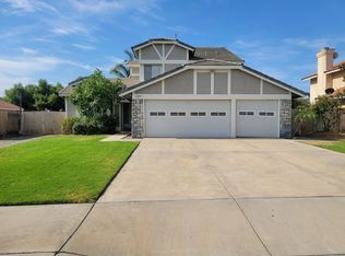 2207 W Fairview Dr, Rialto, CA 92377