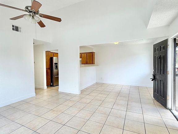 5th image of 1190 S Winery Ave Unit 289