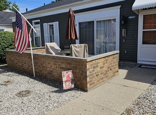 7709 Coachman Ln #4, Jenison, MI 49428