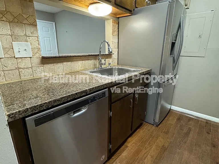 1555 Terrell Mill Pl SE #E — Photo 14