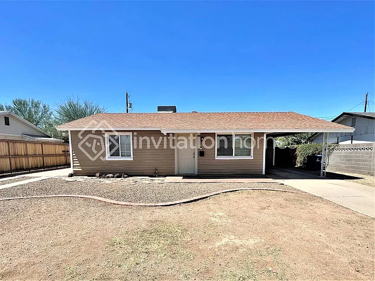 422 E Papago Dr — Photo 1