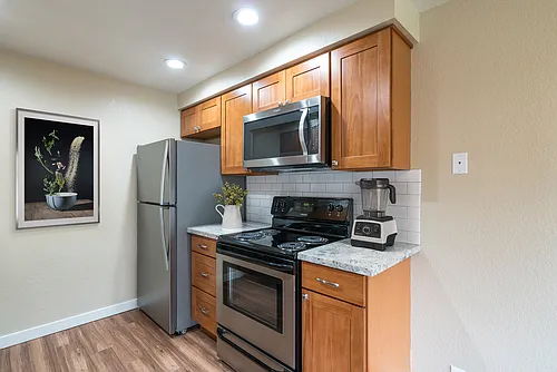 Del Mar Village Apartments Photo 1