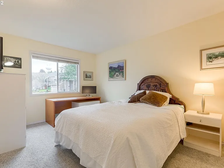 Fourth bedroom