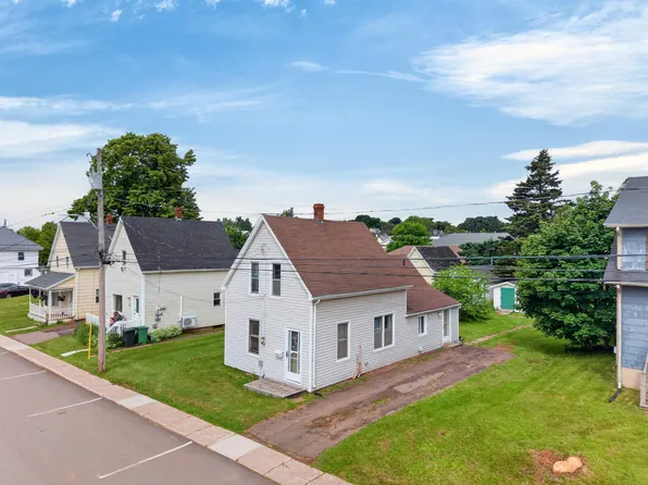3 Francis St, Kensington, PE C0B 1M0