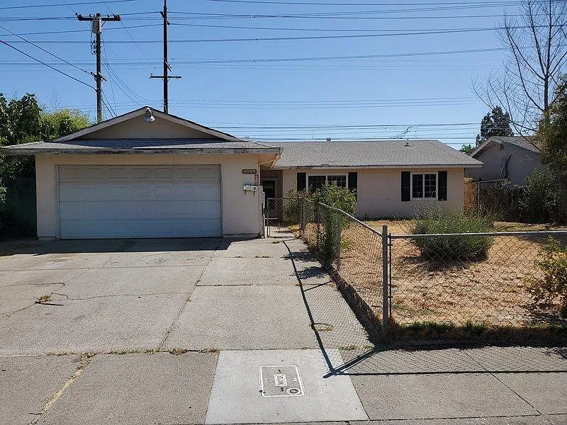 3629 Reel Cir photo 1