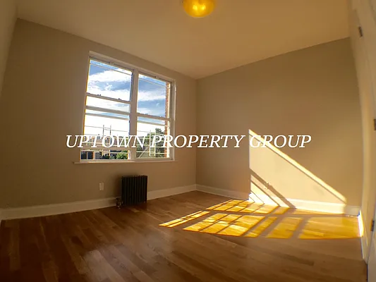 Rented by Bond New York | media 7