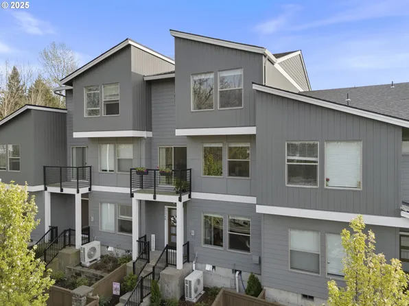 17346 SE Crossroads Ave, Damascus, OR 97089