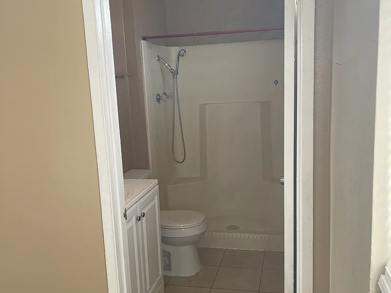 Master bedroom bathroom
