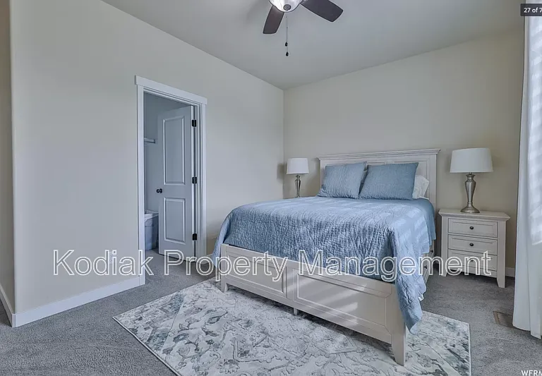 1463 S Kentucky Derby Way — Photo 12