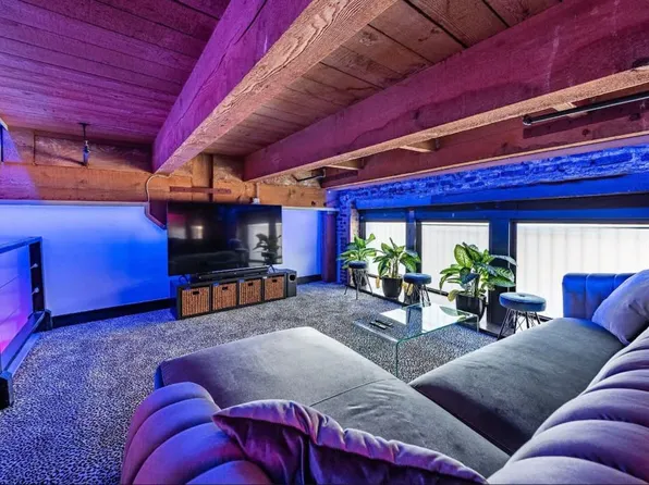(undisclosed Address), Los Angeles, CA 90058