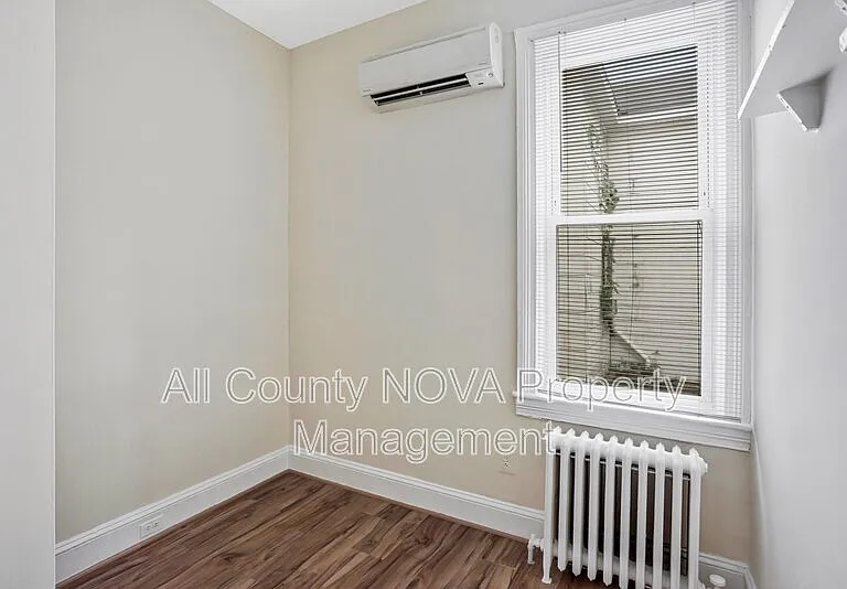 305 9th St #2 — Photo 9