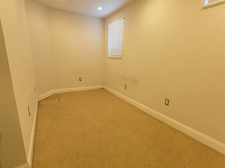 53 W Burton Pl — Photo 3
