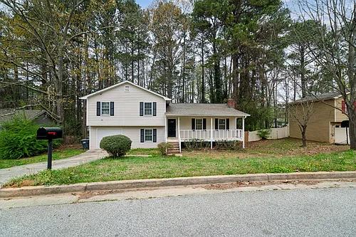 1605 Sugar Plum Dr SW Photo 1