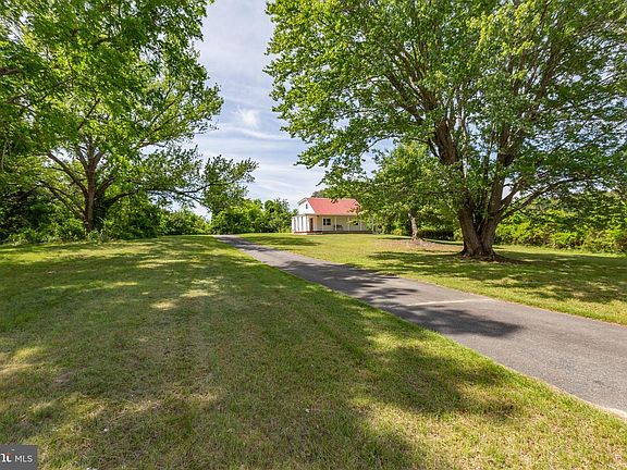 2nd image of 10827 Catharpin Rd