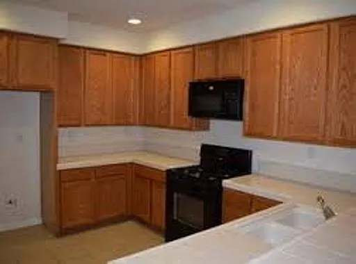 425 Regatta Ln #103 — Photo 5
