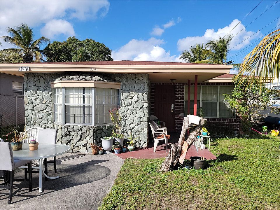 1st image of 3101 SW 12th Place