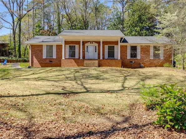 6339 Cornelia Dr, Douglasville, GA 30134